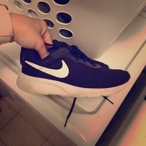 Boys nikes